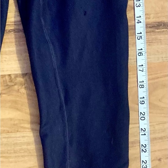 Alo leggings size small. Navy blue, gray & black, with flaws-see description - Picture 6 of 6